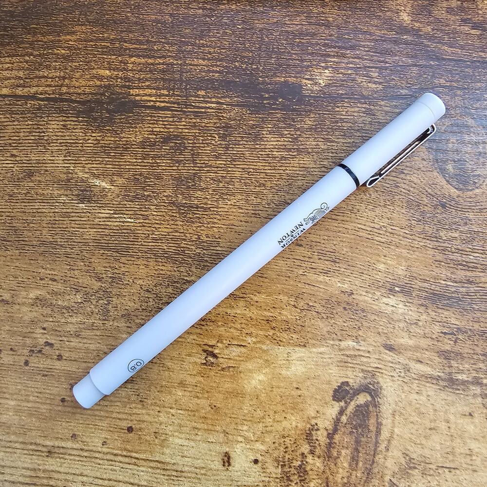 Winsor & Newton fineliner pen with a 0.8mm tip Black